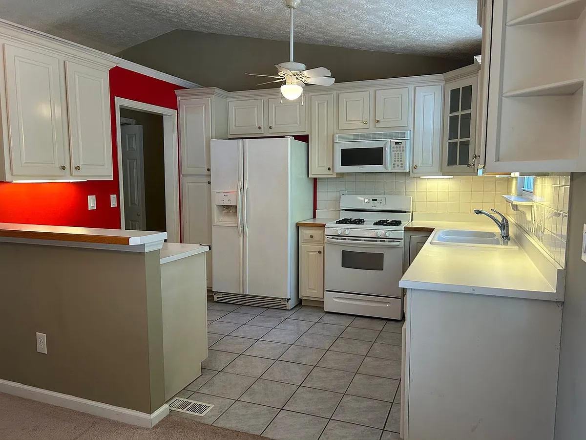 Building Photo - 5180 Sugar Crest Dr