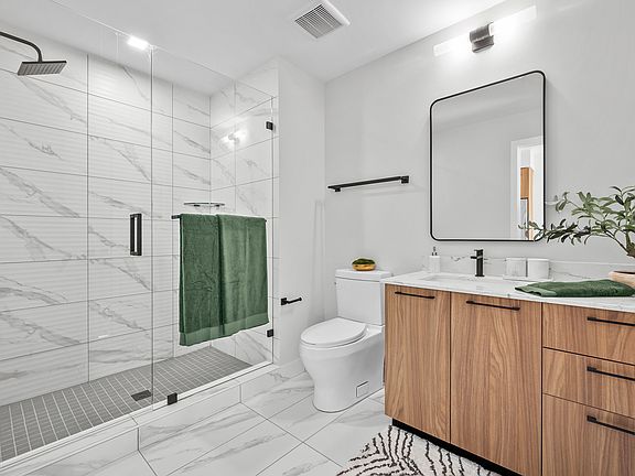 5th image of 11111 Biscayne Blvd