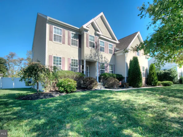 66 Stonemill Way, Logan Township, NJ 08085