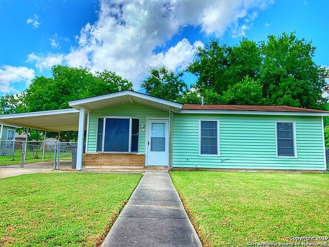 1st image of 823 Deely Pl