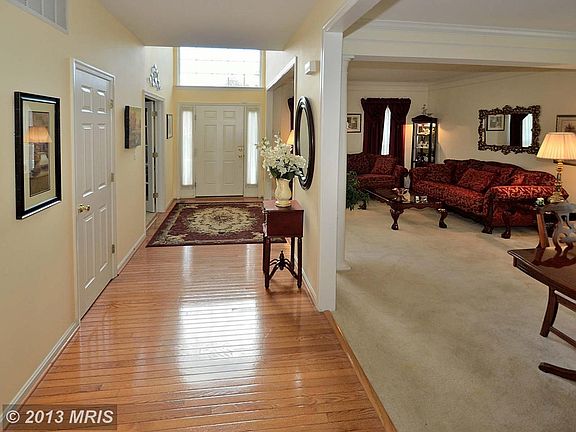 2nd image of 21414 Ashburn Run Pl