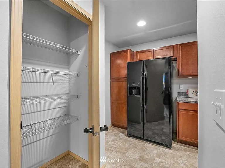 1017 W Main St #C101 — Photo 17