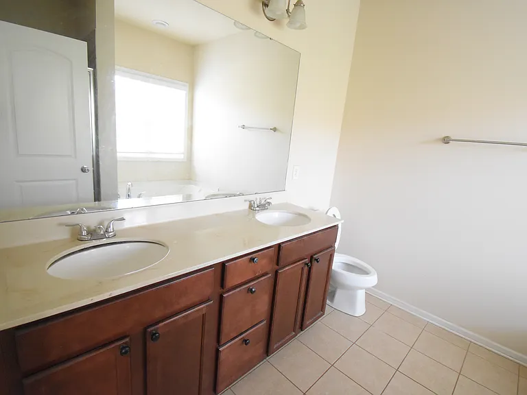 9620 Camberley Ave NW — Photo 17