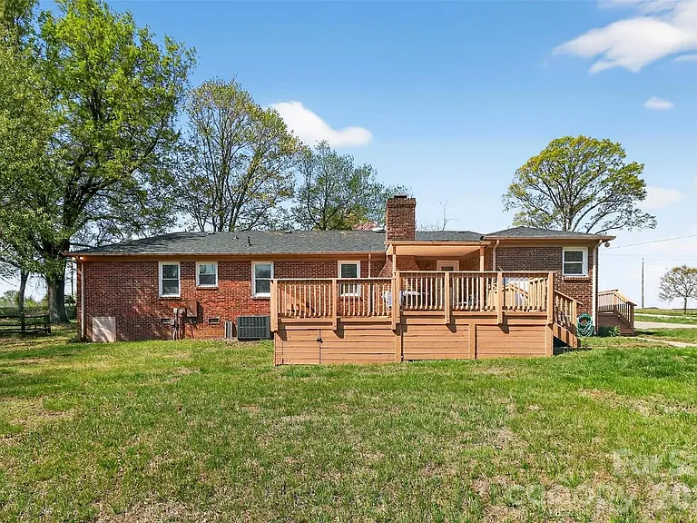 4019 Back Creek Church Rd — Photo 9