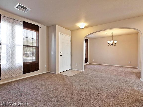 3rd image of 817 Chula Vista Hills Dr