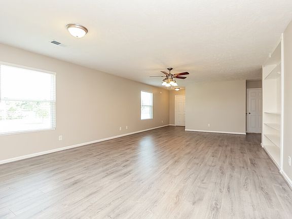 4th image of 2867 Park Knoll Dr