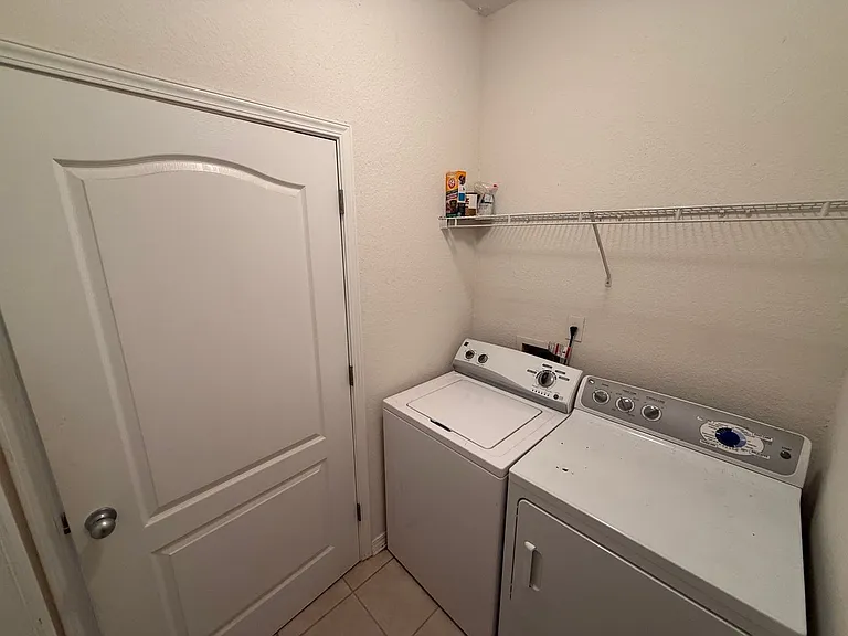 1643 Amarillo Trl — Photo 21
