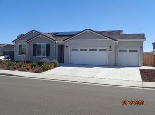 1255 Pacific Pl, Dixon, CA 95620