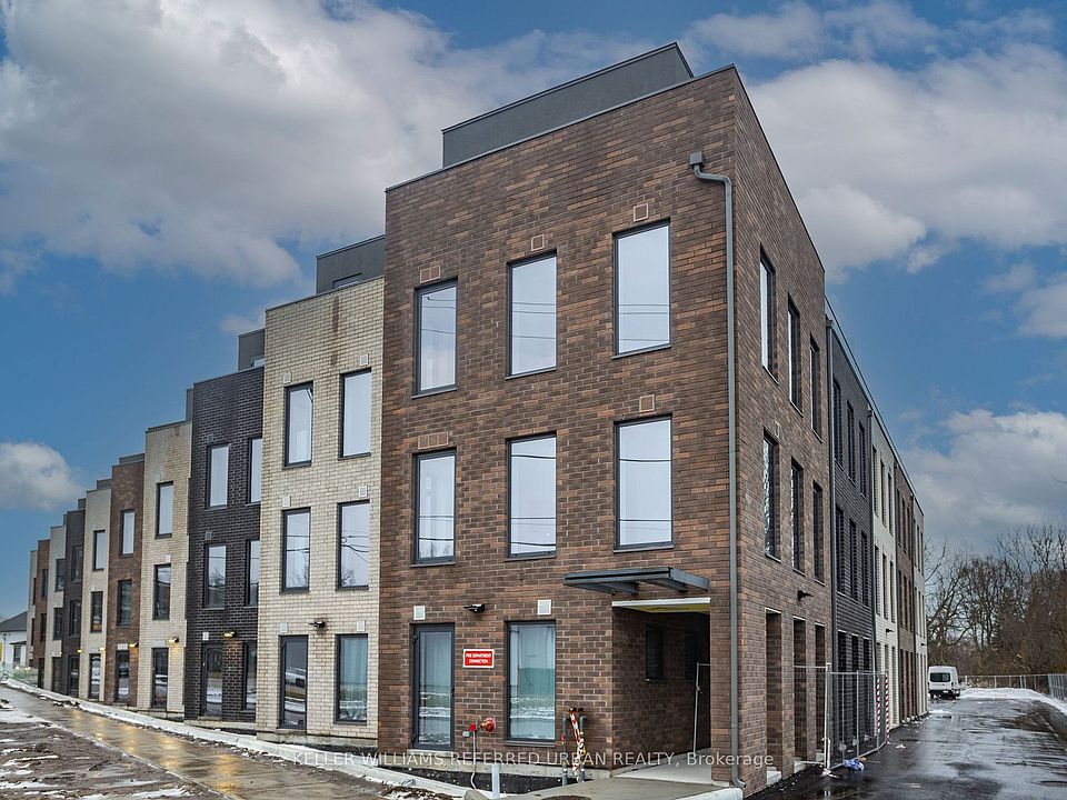 1st image of 325 University Ave W #209