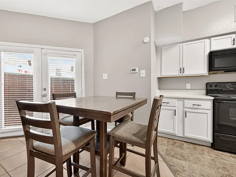 10855 Meadowglen Ln #608 — Photo 11