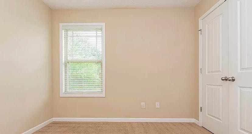 1st image of 22 Saint Charles Pl