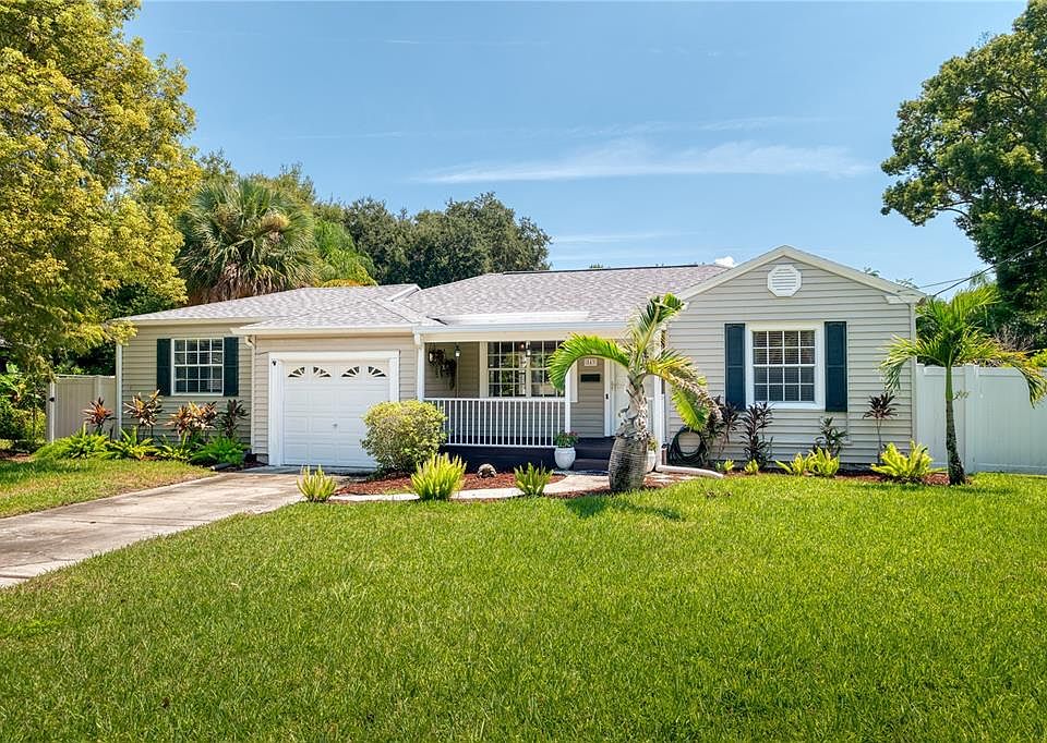 1st image of 843 PALM DRIVE