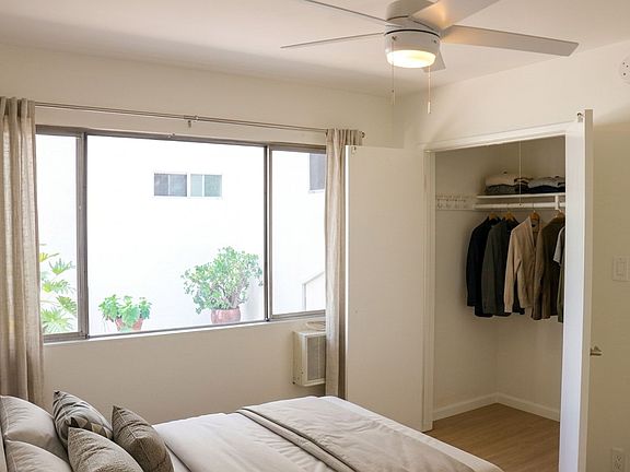 5th image of 2849 Waverly Dr APT 2