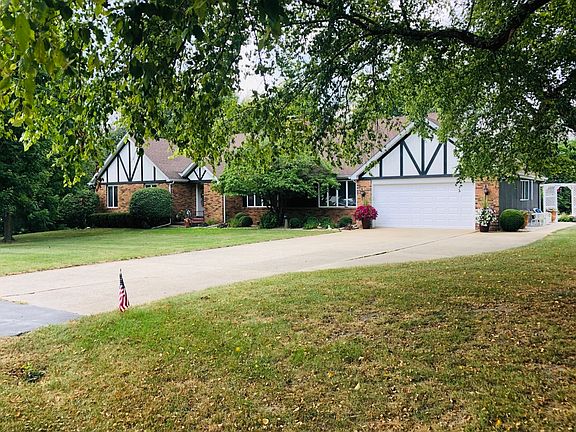 2nd image of 12170 Maple Hill Dr