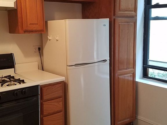 4th image of 30-69 34th St #B