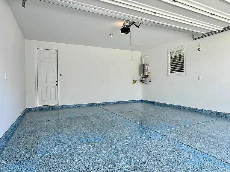 11825 Pandion Ave — Photo 24