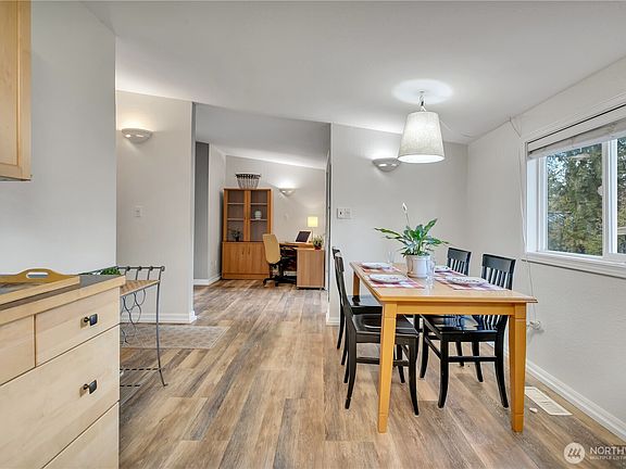 5th image of 31430 52nd Avenue S