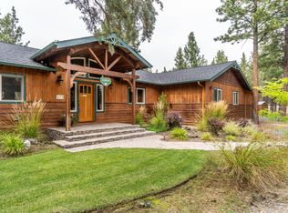 70211 Mustang Dr, Sisters, OR 97759