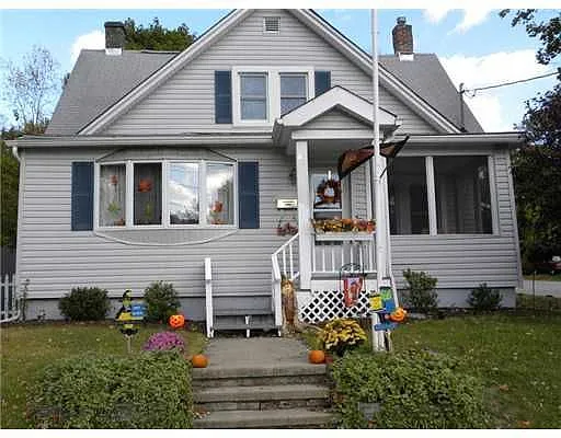 89 Erie St photo 1