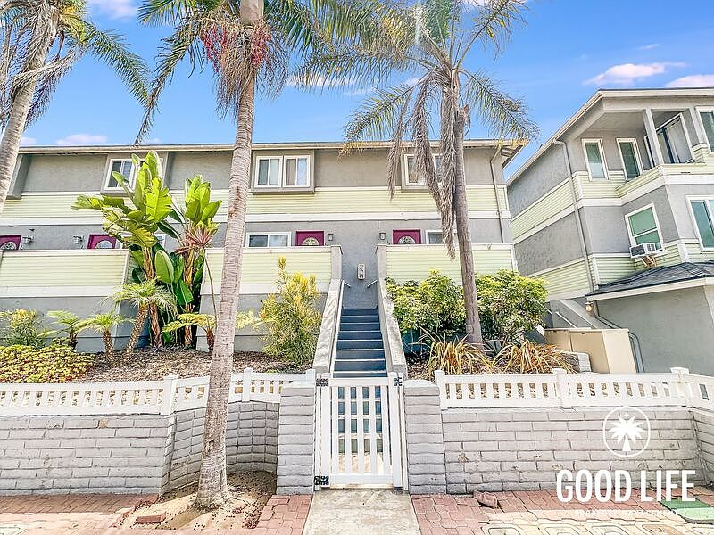 1st image of 145 Palm Ave