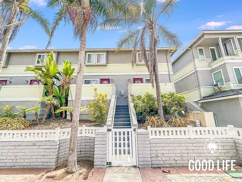 145 Palm Ave