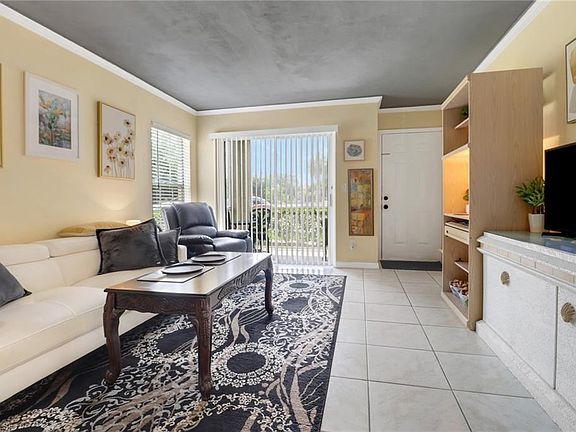 3rd image of 142 Santa Clara DR #1
