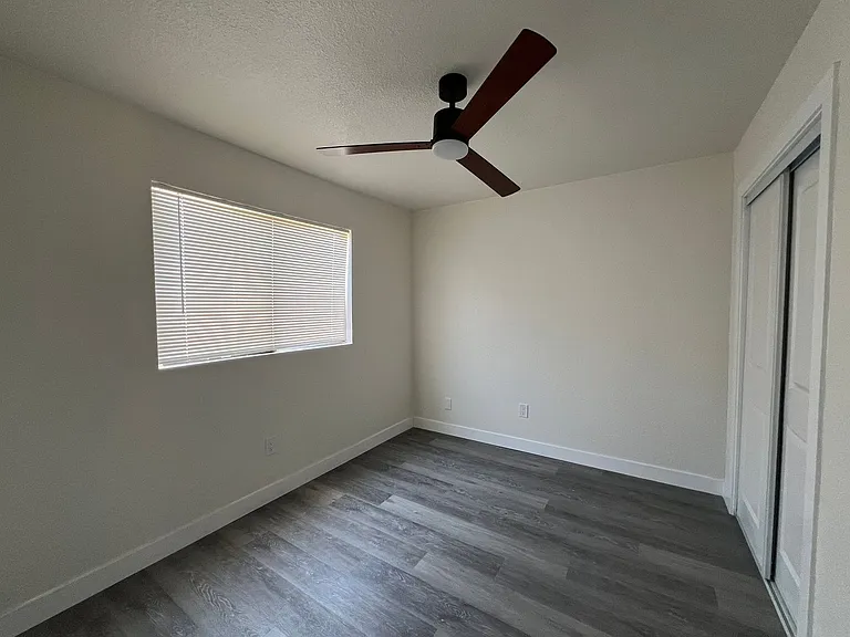 709 E Houston Ave #14 — Photo 7