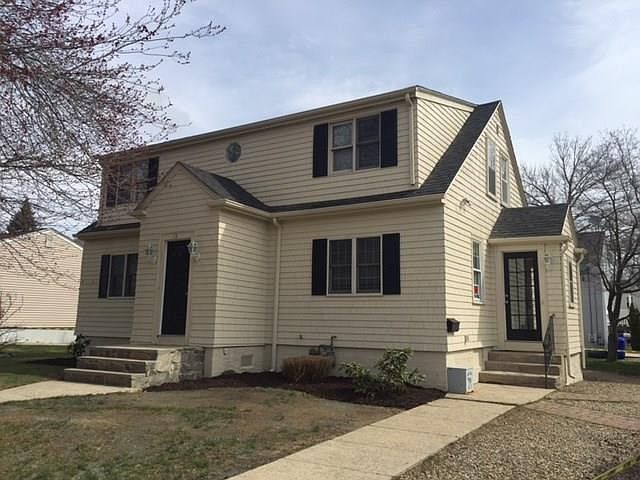 1st image of 13 Palm St