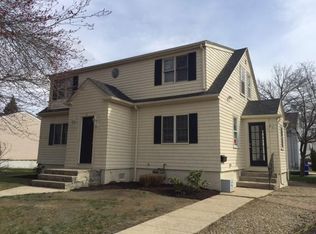 13 Palm St, North Providence, RI 02904