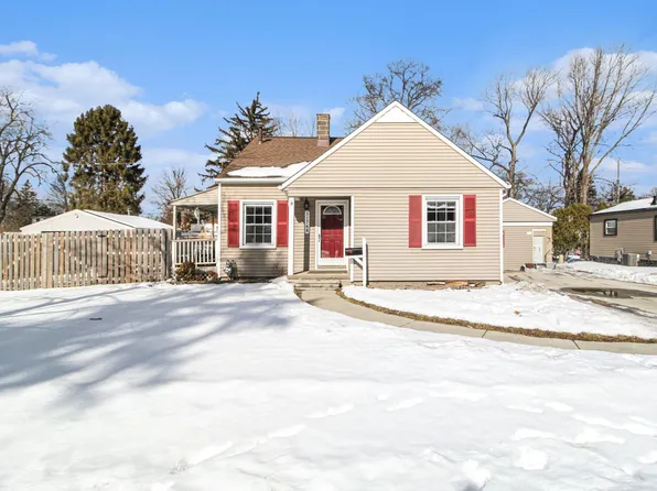 31748 Rosslyn Ave, Garden City, MI 48135