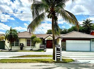2260 W Lake Miramar Cir, Miramar, FL 33025