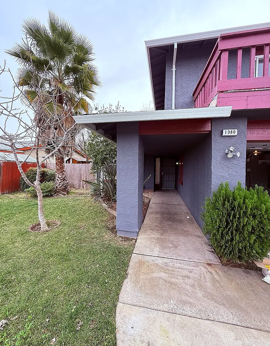 4 bed, 2.5 bath, 1791 sqft, $3,295 — Photo 2