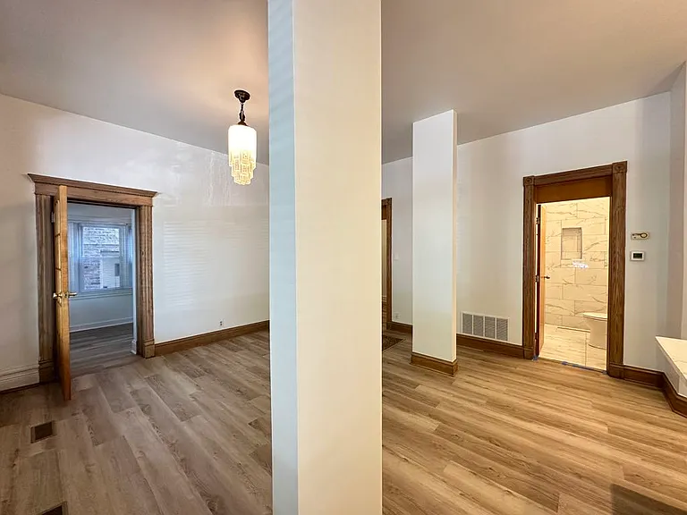3559 N Ashland Ave #R2 — Photo 8