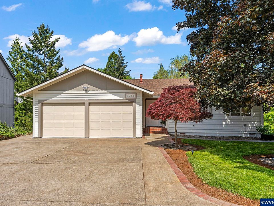 1st image of 3045 SE Willow Dr