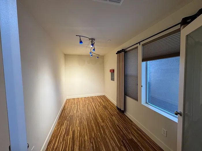 2 bed, 2.0 bath, 1300 sqft, $2,295 — Photo 3
