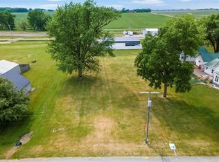 440 Park St, Walker, IA 52352