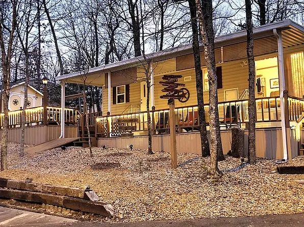 190 Laurelwood Ln, Traphill, NC 28685