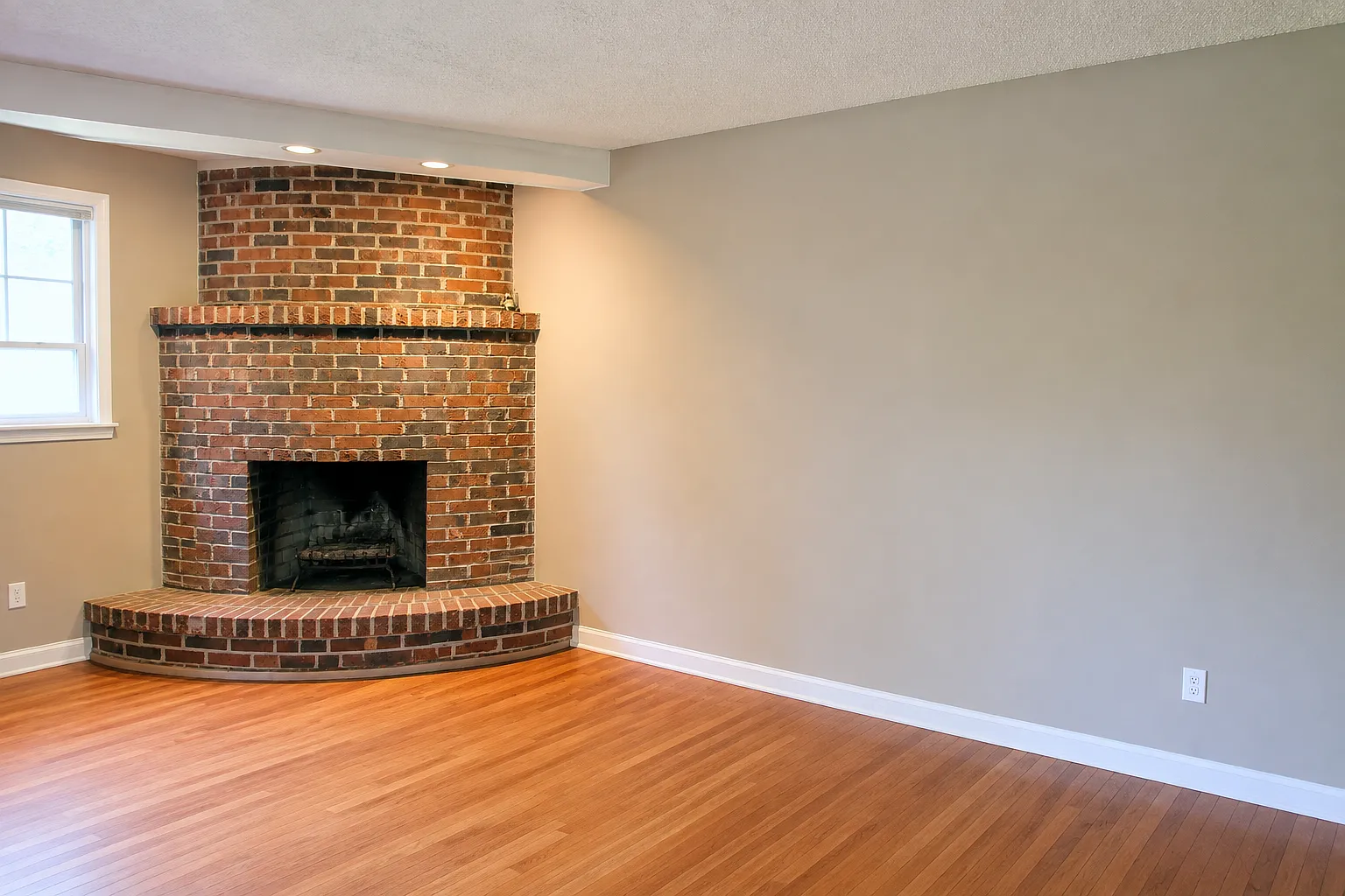 2 bed, 1.5 bath, 1088 sqft, $1,515 — Photo 2