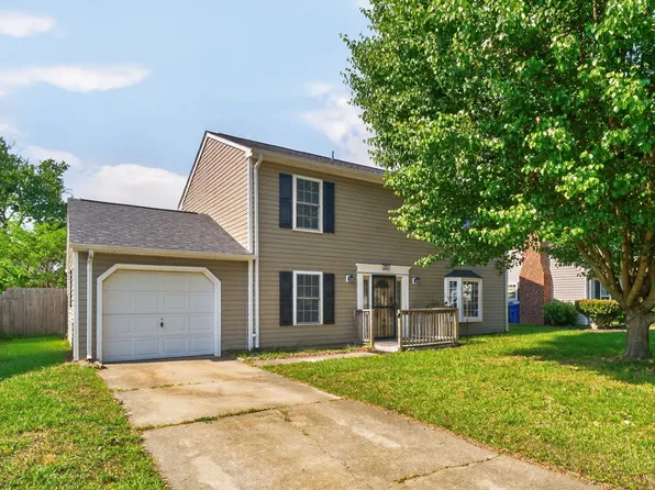195 Bentley Dr, Newport News, VA 23602