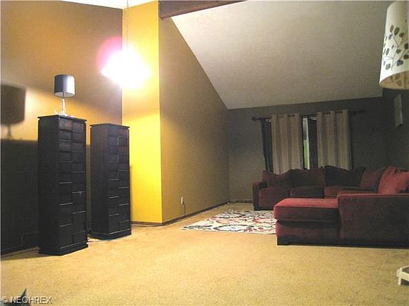 5th image of 205 Greenbriar Ct #205