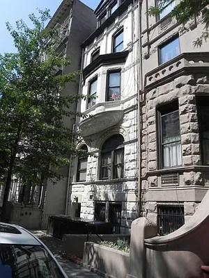 Rented by Living New York | media 35