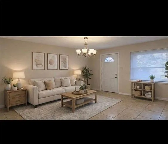 437 Whitney Ave — Photo 2