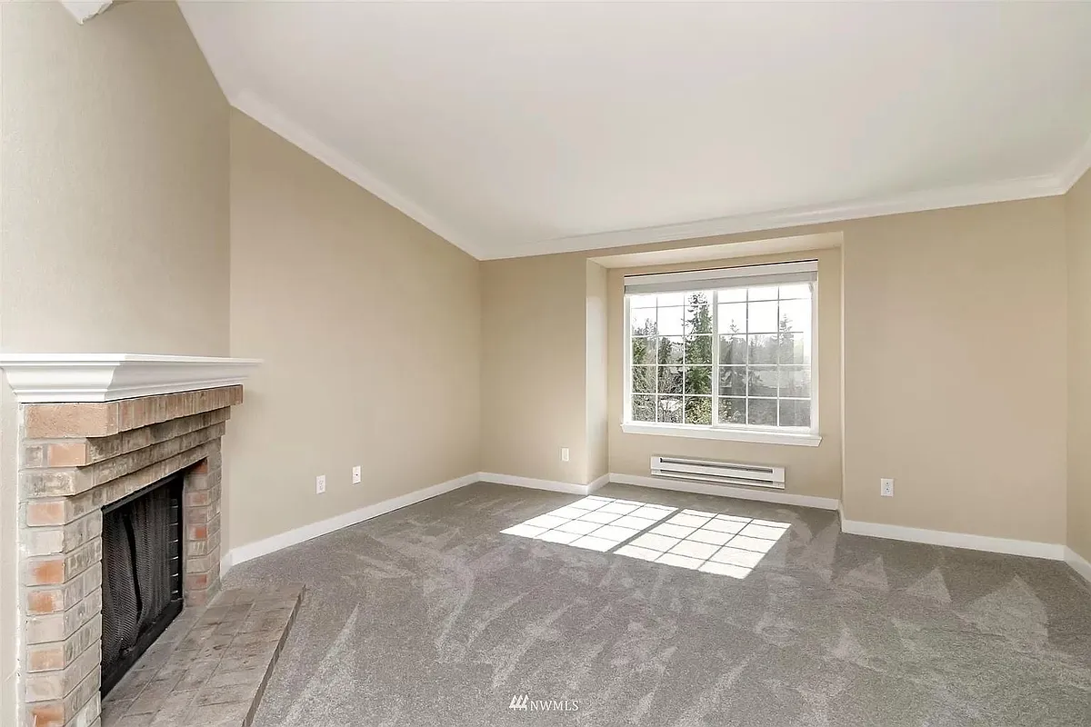 Building Photo - 23410 18th Ave S #D301