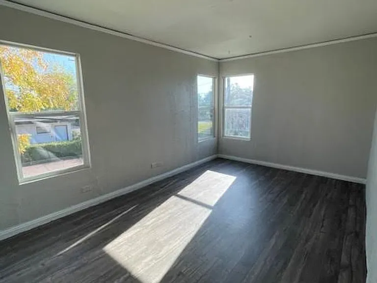 1505 N 25th St #4 — Photo 3