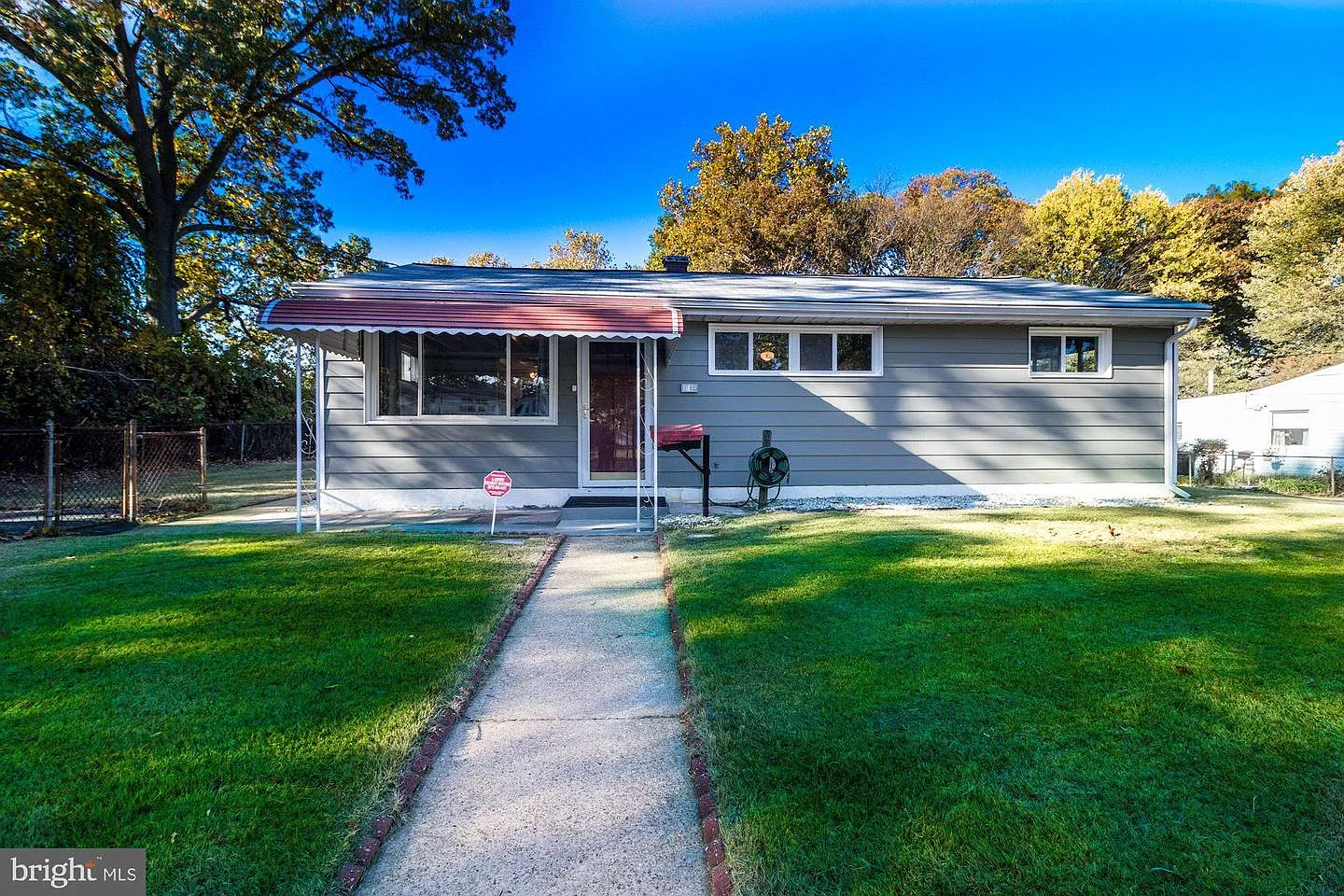 1102 Somerset Dr photo 1