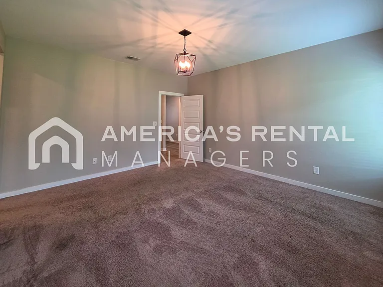 41 Whithall Cir — Photo 42