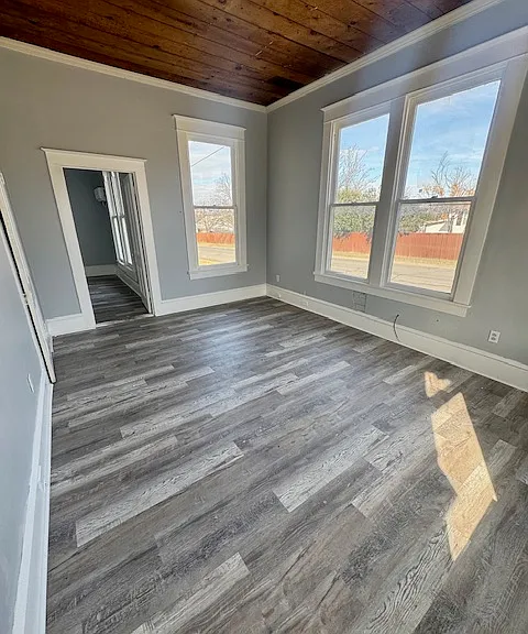 2301 Lasker Ave — Photo 3