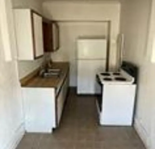 403 N 4th St #8 — Photo 4