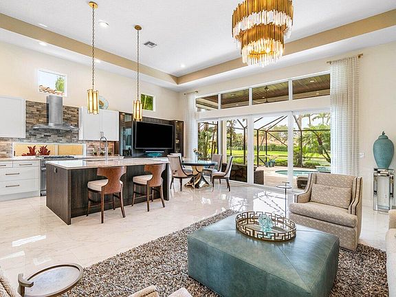 2nd image of 11 Laguna Court