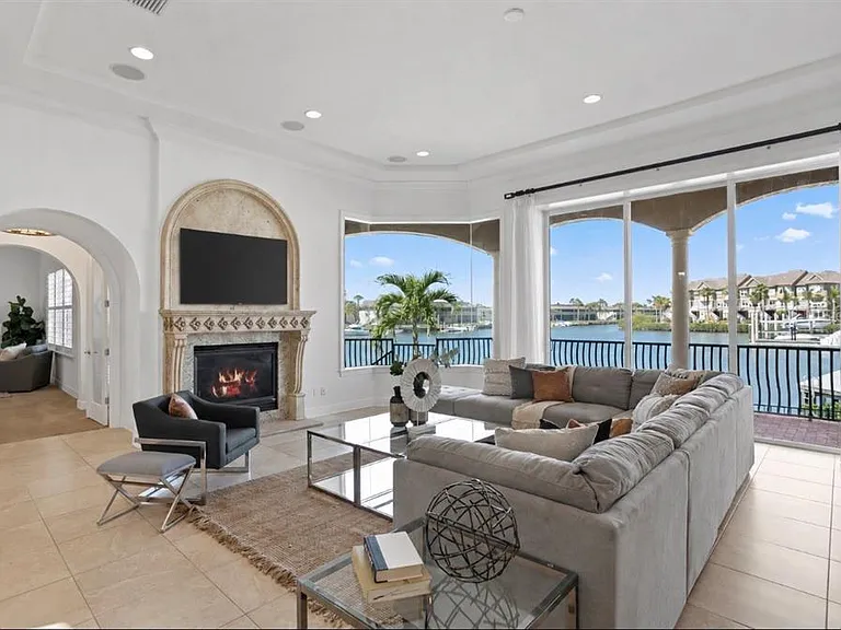 4130 Causeway Vista Dr — Photo 6